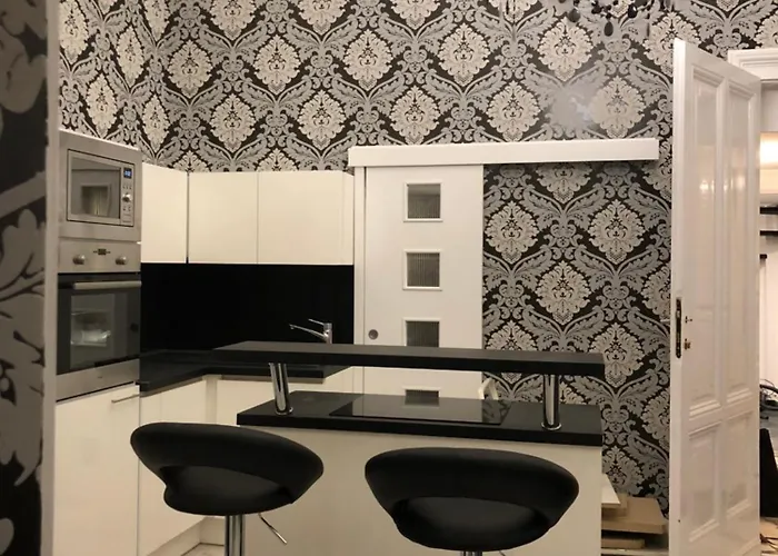Fashion Street Executive Apartment